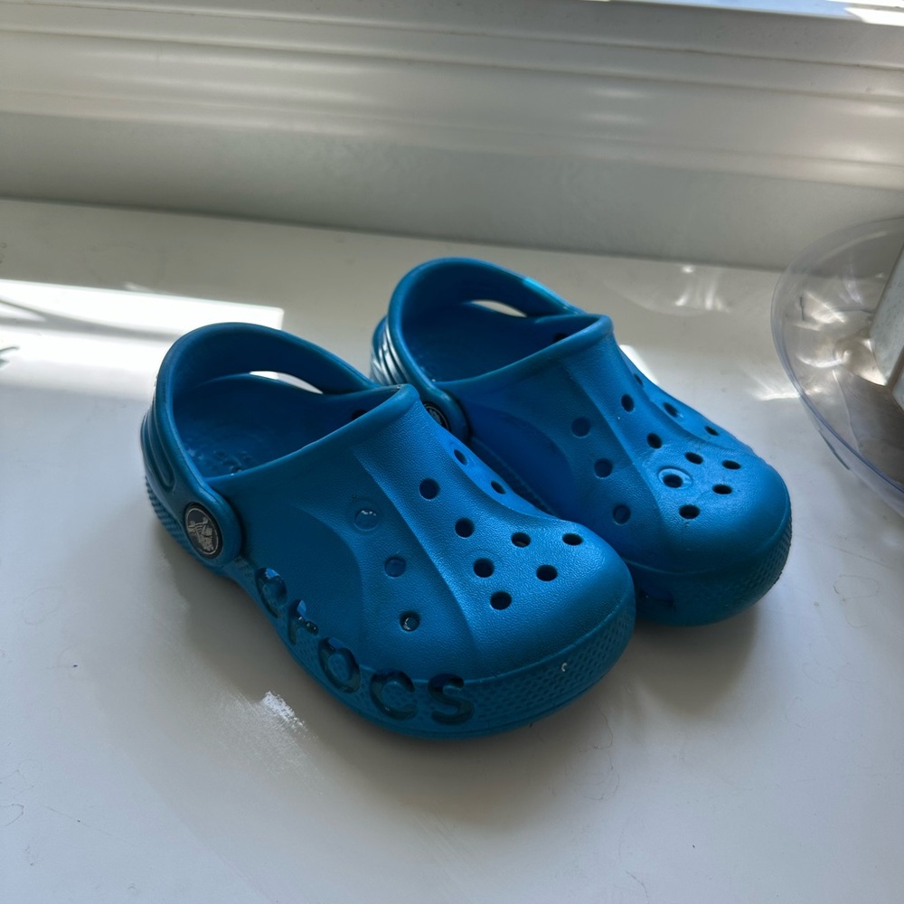 Crocs Toddler size Classic Clog - Blue